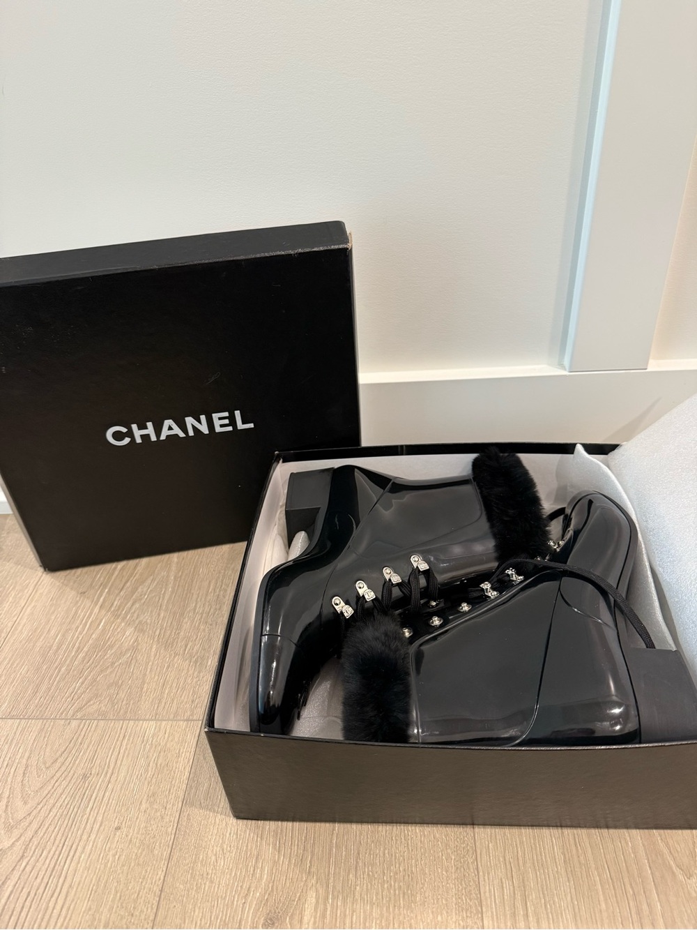 AUTHENTIC Chanel 2008 Black Patent Leather Ankle Boots Rabbit Fur Trim NIB 8.5 - Picture 11 of 12